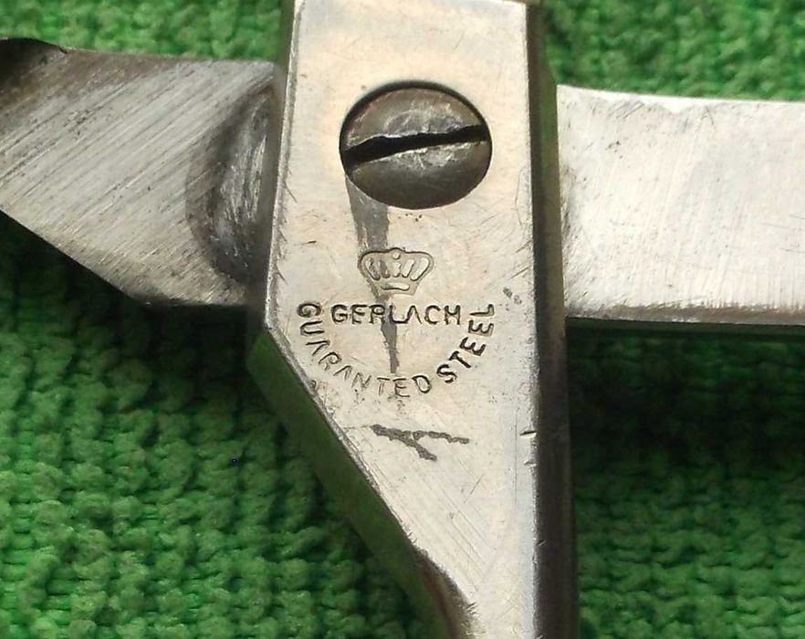 Stare, sygnowane nożyczki Gerlach.