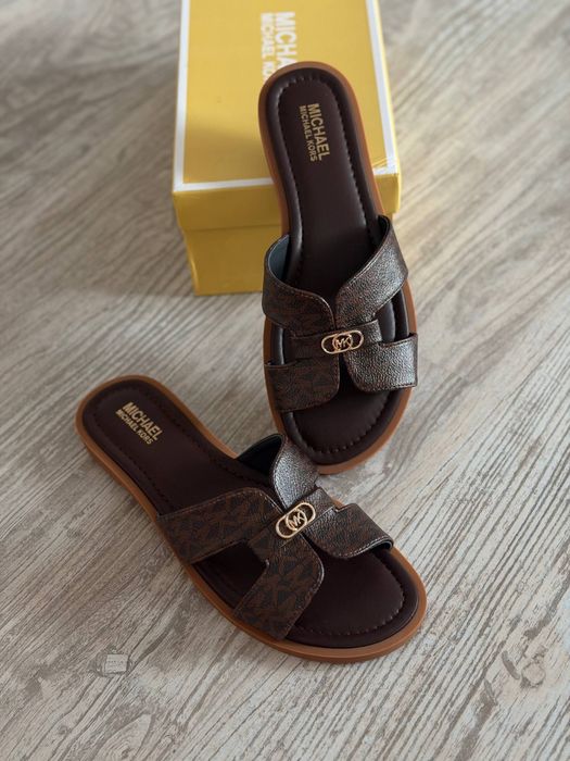 Шльопанці Michael Kors 36-39 в наявності