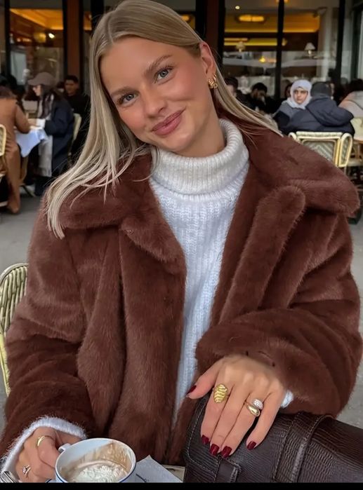 Шуба зі штучного хутра . Коричнева шуба жіноча розмір s
