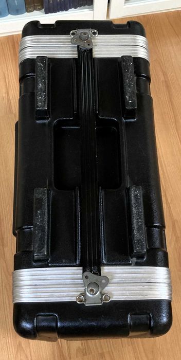 Rack case (flight case) UNICASE 4U