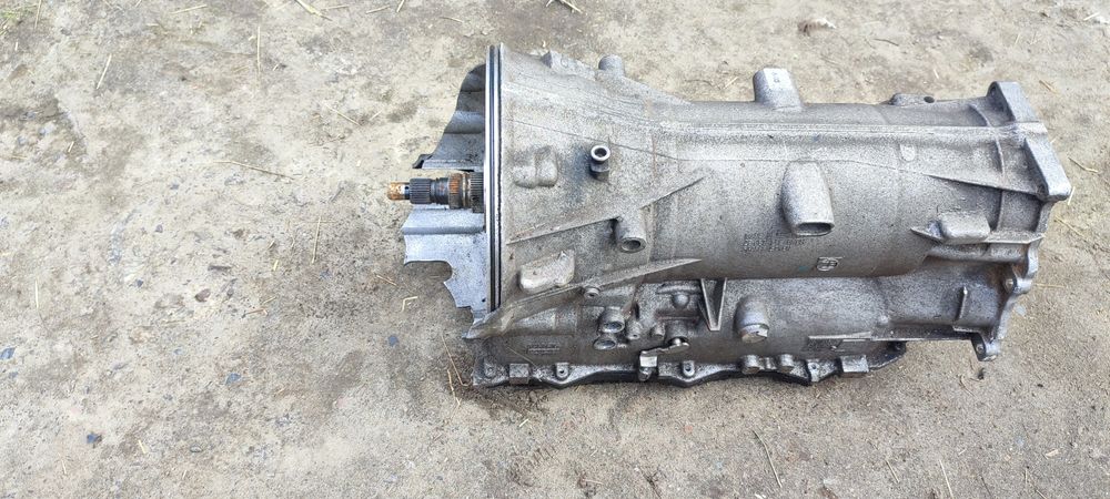 Коробка з щепленням  BMW  X3