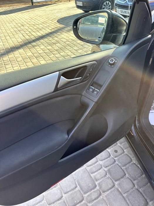 Продам Volkswagen Golf 2009 рік можлива розстрочка,кредит,обмін!
