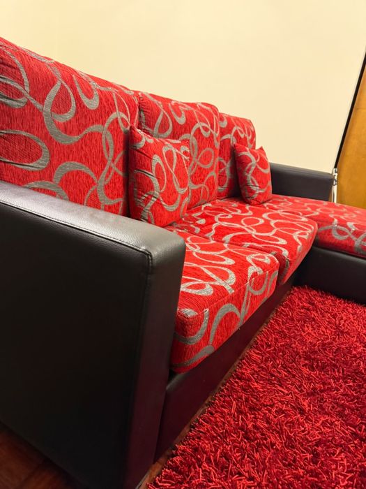 Conjunto sofá+ mesa+ candeeiro+tapete