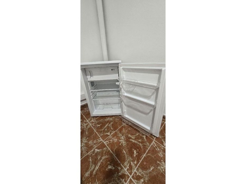Prédio com 7 Quartos (2 Pisos)
