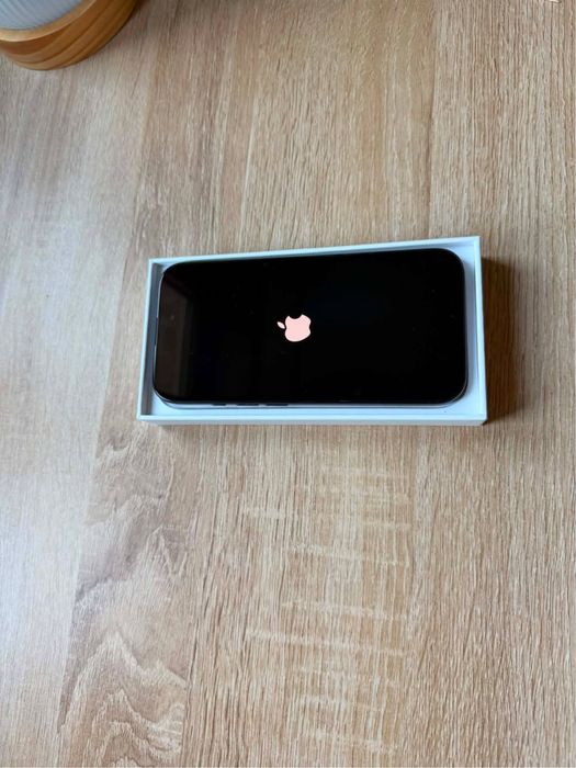 iPhone 16  Preto  128G