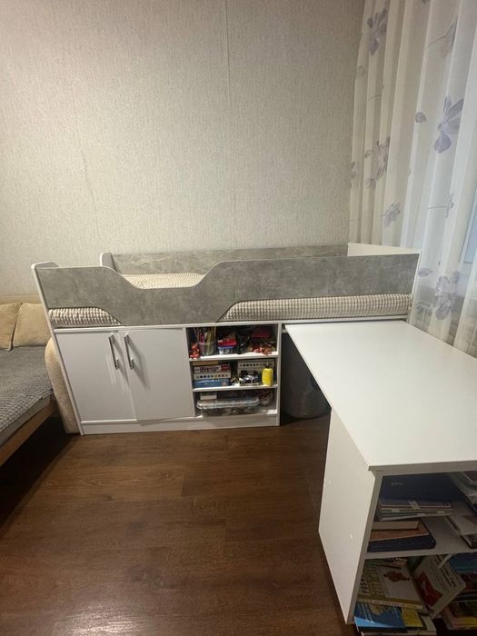 Продається дитяче ліжко- трасформер