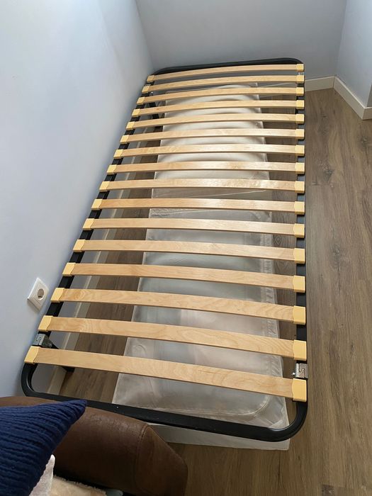 Estrado de ripas c/4 pernas 90x200 Ikea