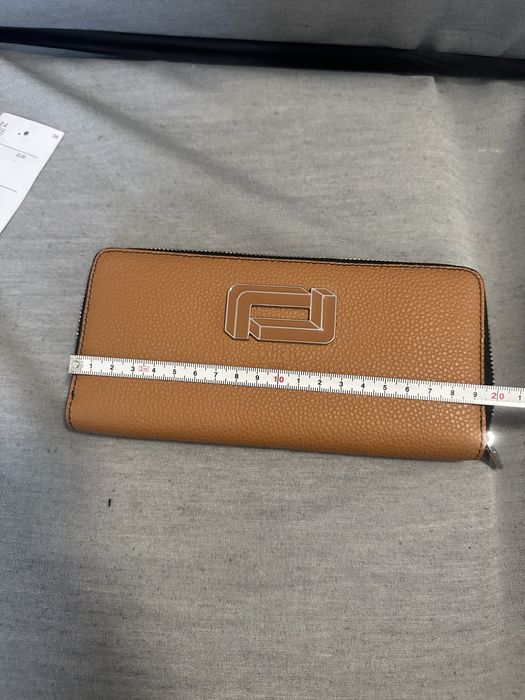 Кошелек кожаный LANCEL Paris