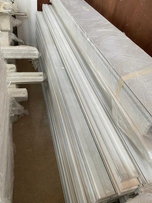 Vendo portas prontas a aplicar, rodapés e apainelados (novos)