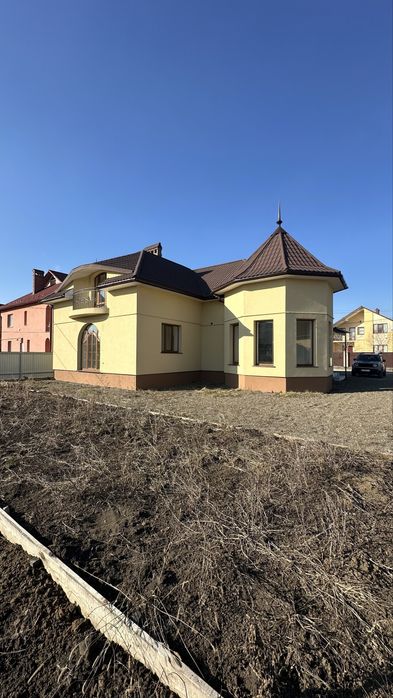 Є-Відновлення; Продаж - обмін; будинок; Чернівці; ремонт; ділянка; газ;