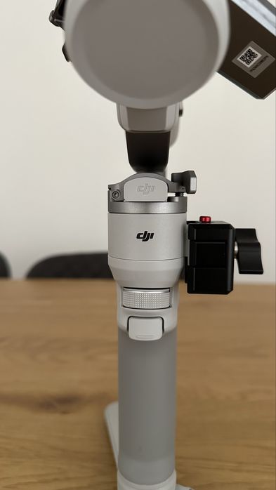 DJI RS 4 Mini [NOVO]