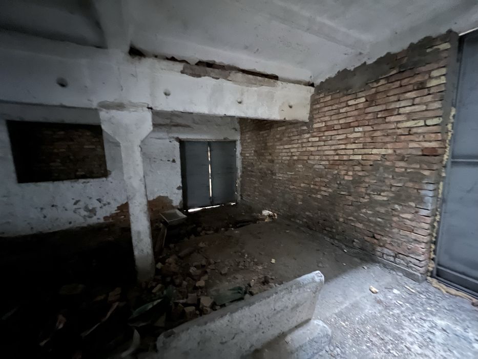 Нежитлові приміщення, комерційного призначення, ферми