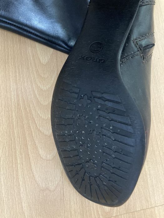 Botas de cano alto em pele genuina Geox