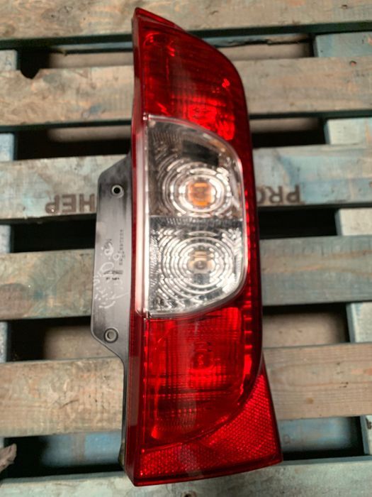 Farolim Direito citroen nemo