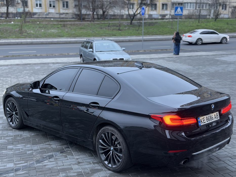 BMW 5 G30 БМВ 5 3.0 дизель полный привод!