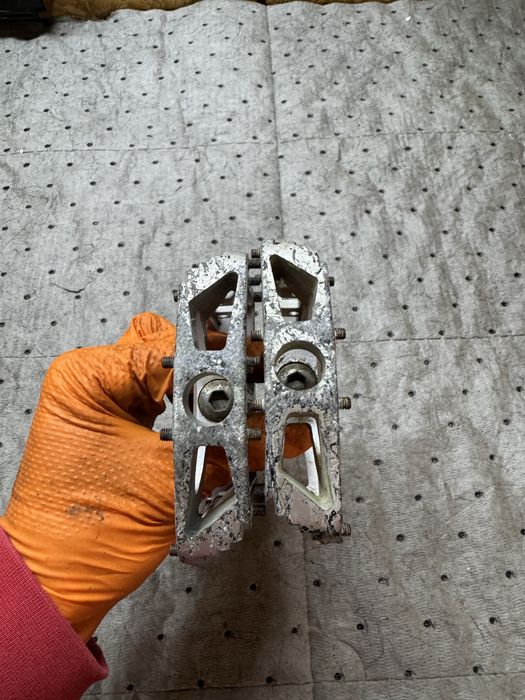 Pedały platformowe magnezowe nc-17