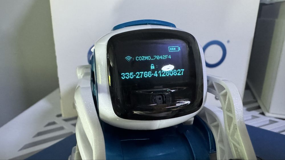 Cozmo Anki Blue Limited Edition - інтерактивний робот повний комплект