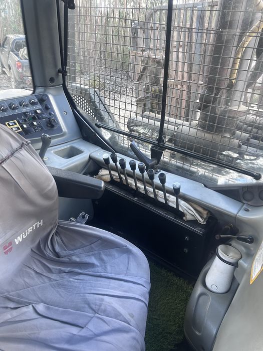 Trator Valtra t153