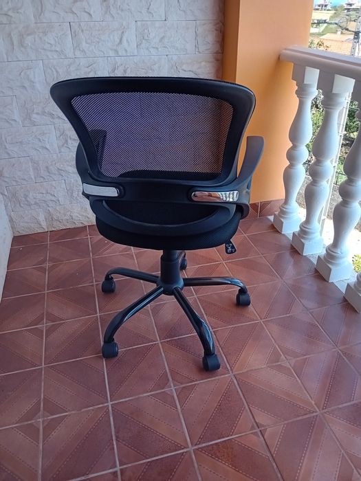 Cadeira  Rotativa como ⁷nova