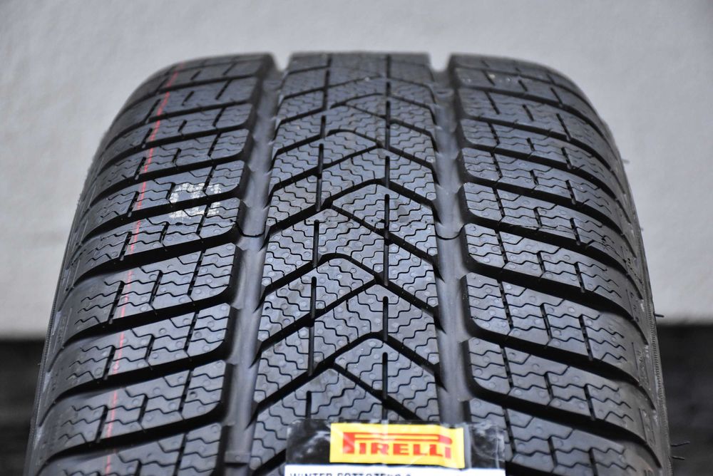 Koła zimowe OEM Mercedes V KLASA W447 W448 VITO Viano 18" NOWE Pirelli MO Vito Tourer