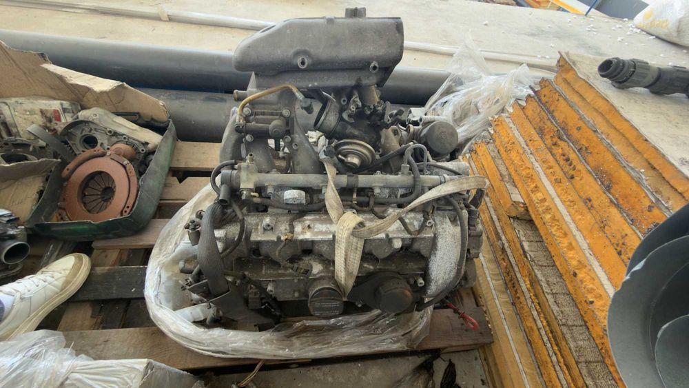 Motor Mercedes-Benz 220 CDI ano 1998 para peças