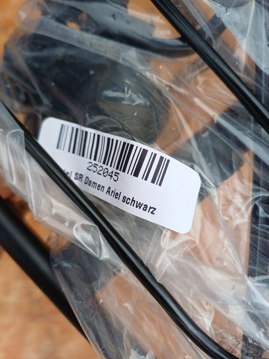 Nowy bagażnik rowerowy z oświetleniem  Sattel sr