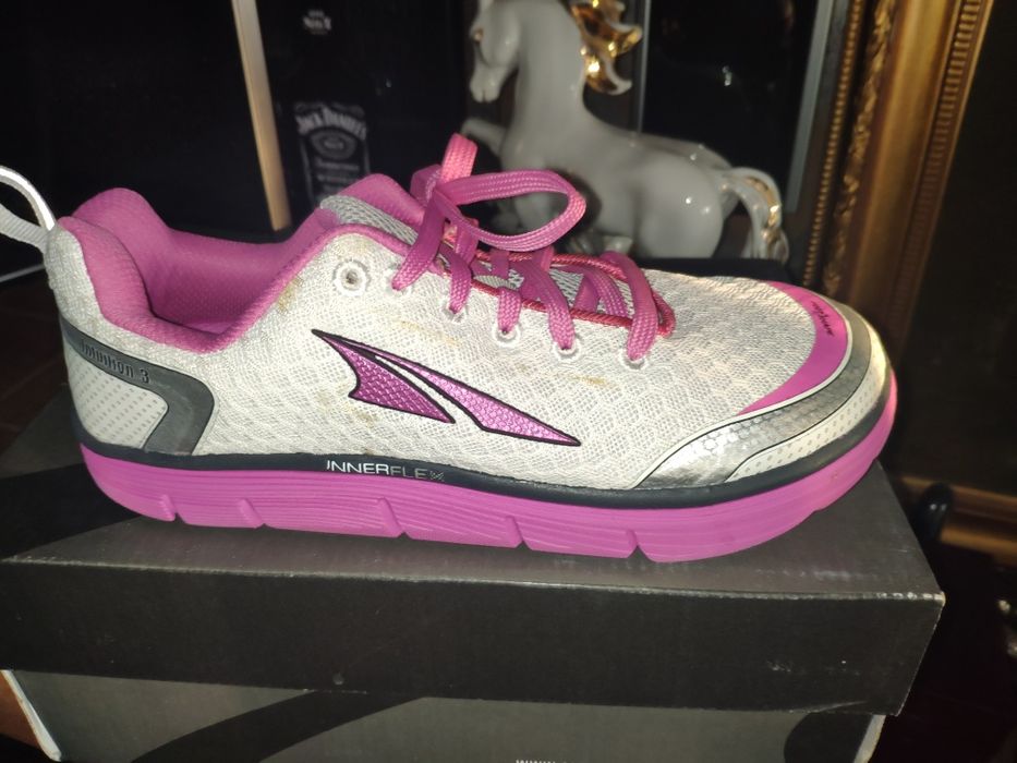 Кроссовки женские AITRA untuition 3