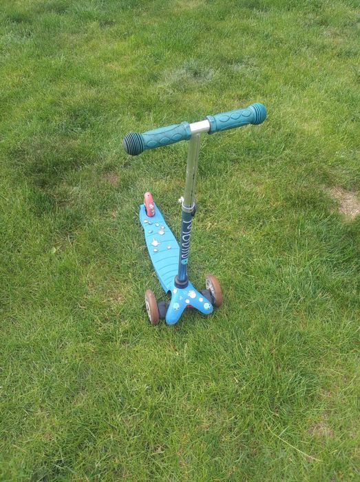 hulajnoga balansowa niebieska