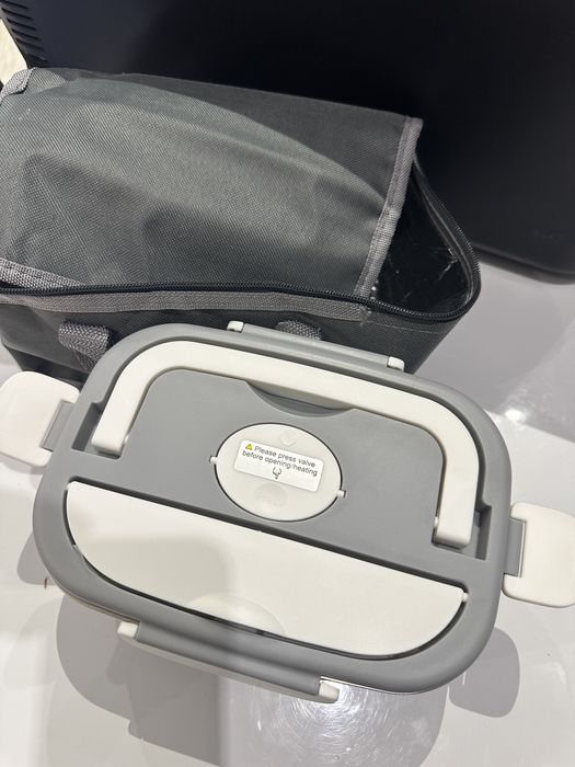 Lodówka turystyczna 35L + mega gratis !!!