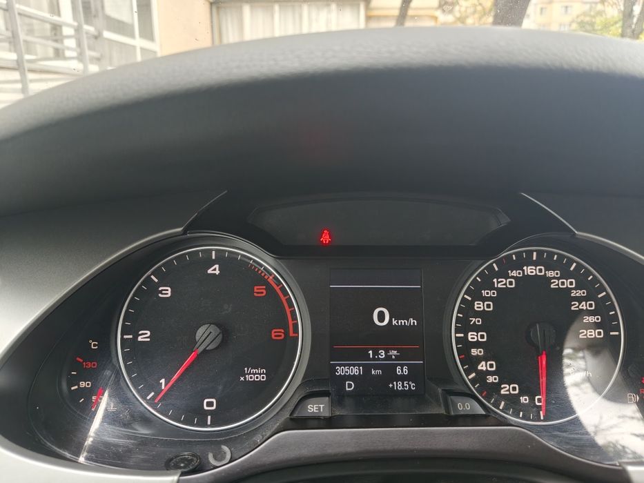 Audi A4 B8 2010, 2.0