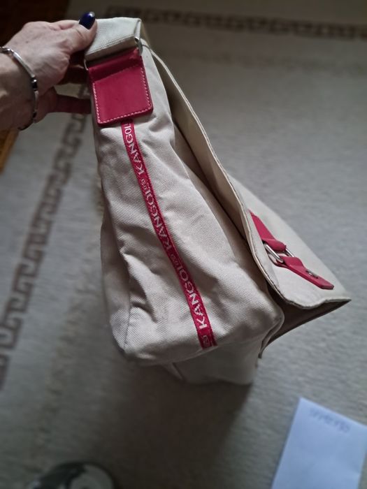 Torba na ramię większa niż A4