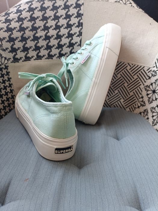 Sneakersy trampki koturn miętowy Superga rozm.38 płócienne