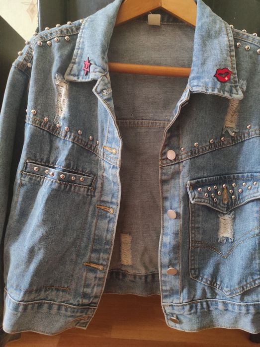 Джинсовая куртка