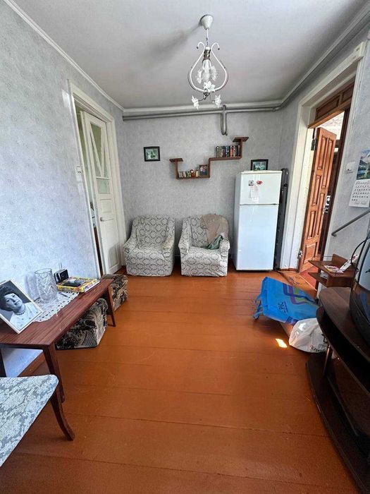 Пропонуємо до продажу Будинок з великим подвір’ям с. Сокирне