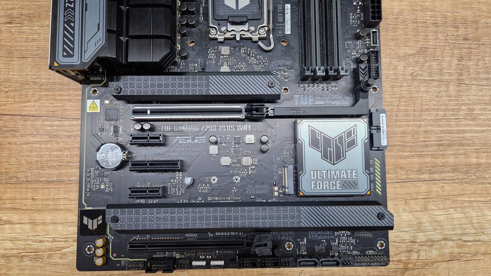 Płyta główna ASUS TUF GAMING Z790-PLUS WIFI lga1700 box gwarancj J1616