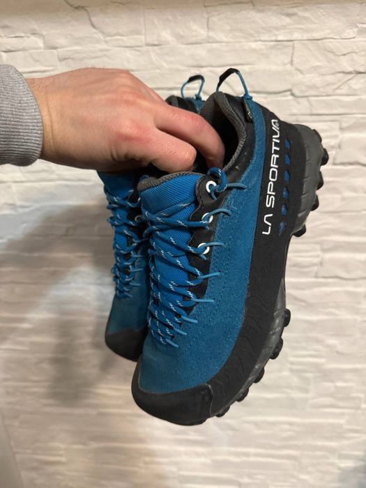 Трекінгові кросівки LaSportiva