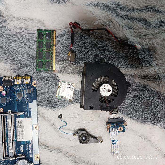 Продам ноутбук Acer aspire 5742