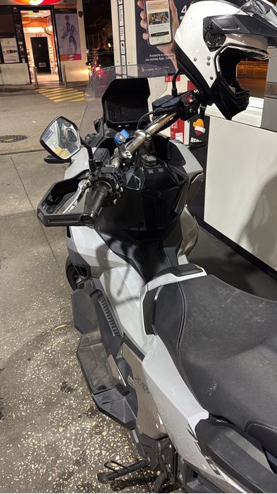 X Adv 2022 - como nova