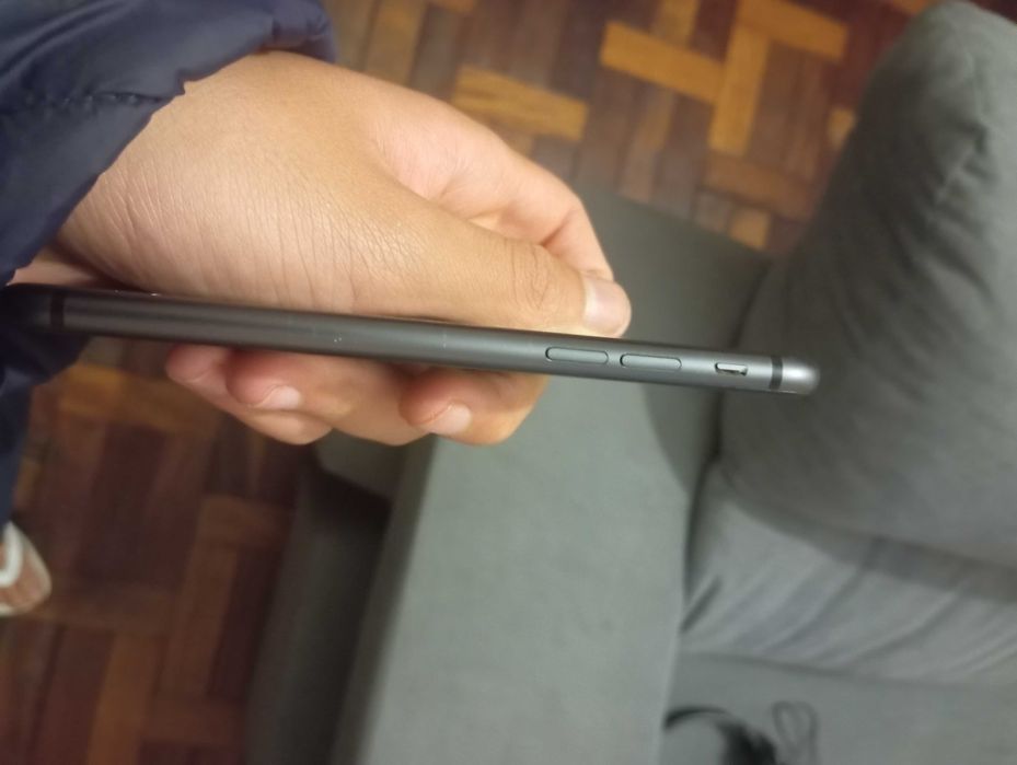 iPhone 8 64gb preto