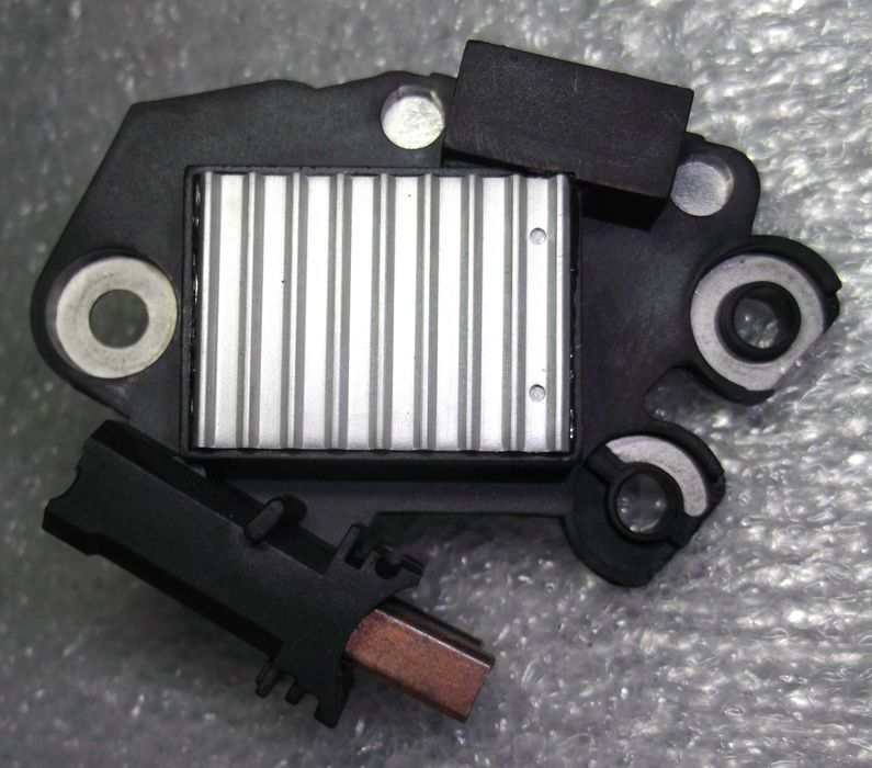 Регулятор напряжения VR-V3788 Fabia Roomster Golf Passat Tiguan Touran