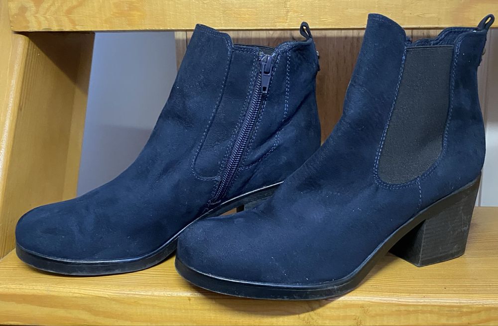 Жіночі ботинки 40 розмір