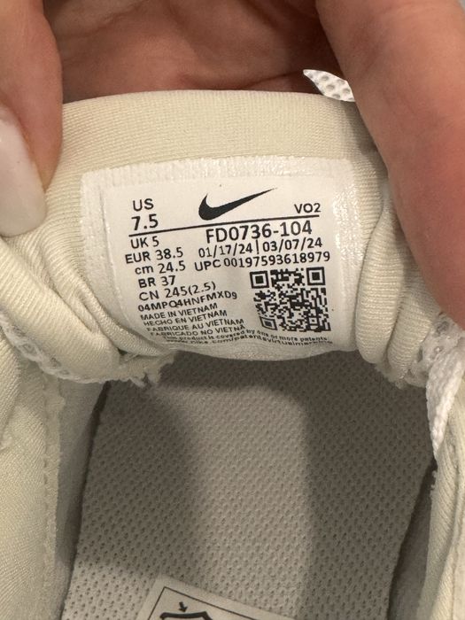 Нові Nike V2k run кросівки