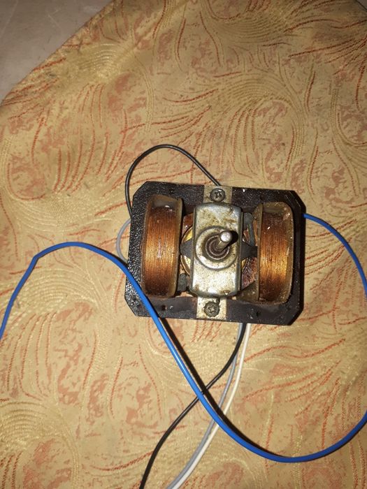 Продам мотор от кухонной вытяжки.