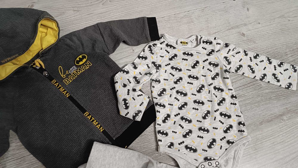 Batman zestaw dla chłopca bluza body rajtuzy 74 -80