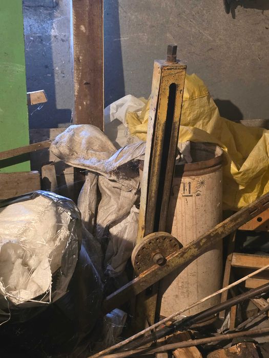 Продам опрокиди для. механізм для повороту авто легкого доступу до дна