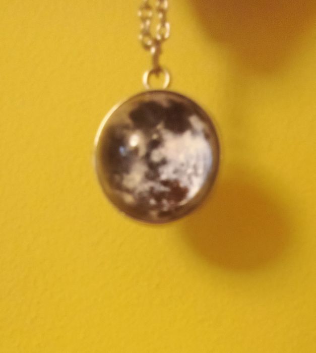 Naszyjnik z okrągłym księżycem vintage