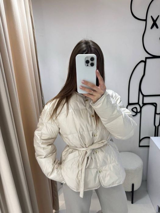 Куртка бежева Moncler S,M з поясом