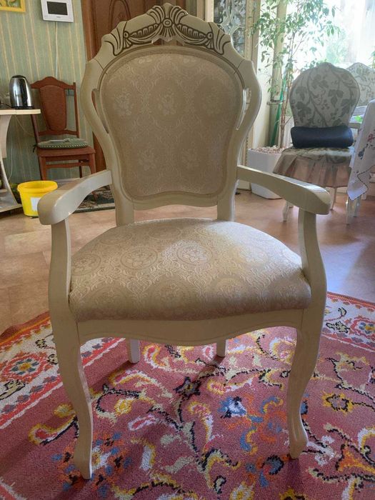 Стіл обідній зі стільцями Обеденный стол со стульями