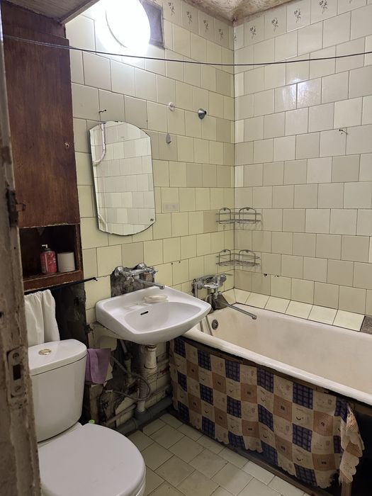 Продаж 2-кв. пр. Науки,35