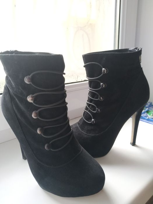 Черевички 37р... Ботильйони